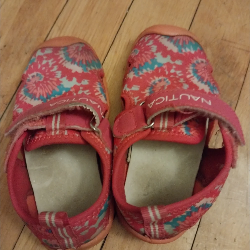 Nautica water shoe girls